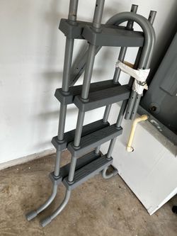 pool ladder