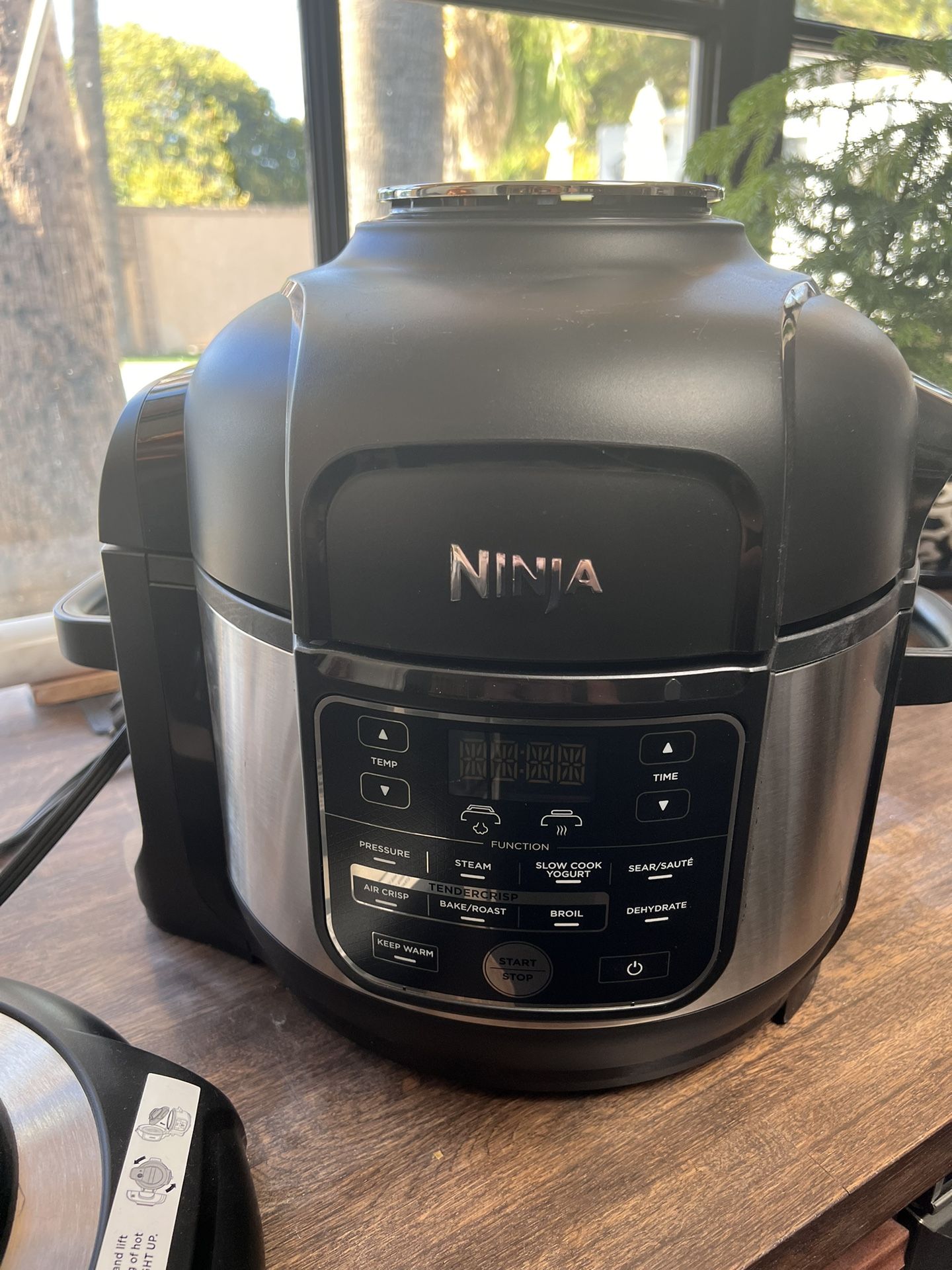 Ninja Foodi 10 in 1 Air fryer & Pressure Cooker