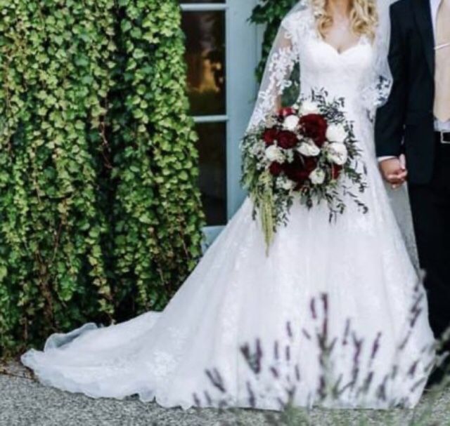 Ivory Wedding Dress