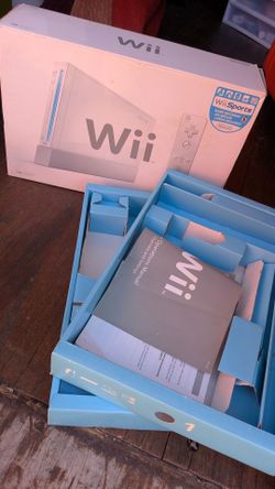 Wii box with manual