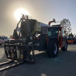 JLG 10k Reach Forklift 