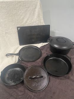 Lodge Cast Iron Cookware Bundle — Skillets, Dutch Oven & Griddles