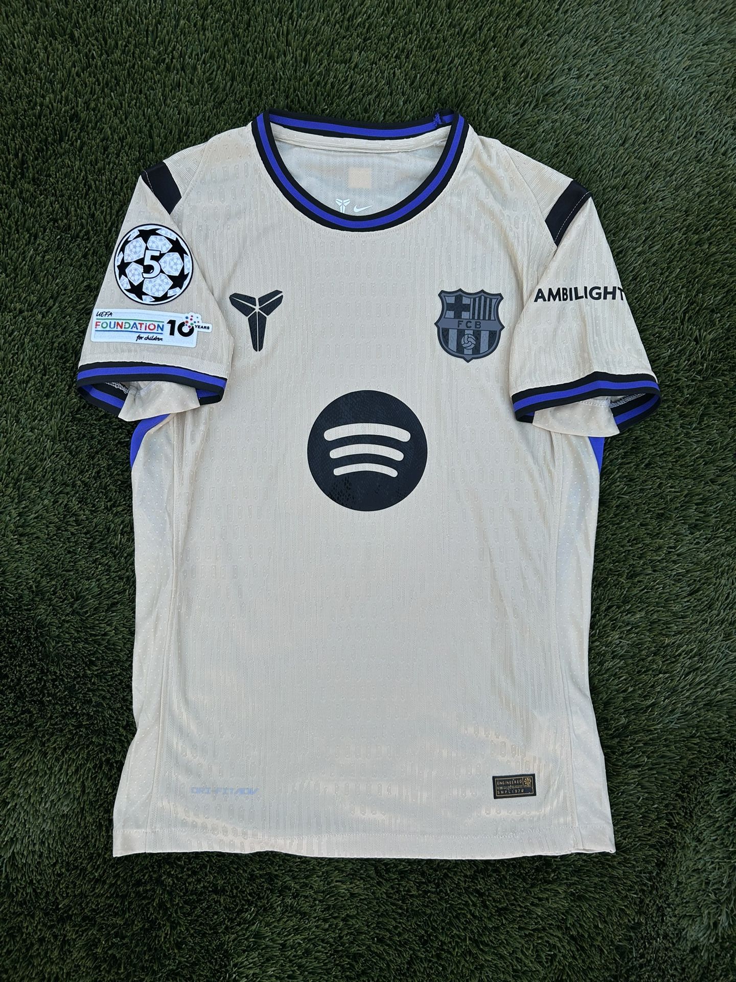 FC Barcelona 2025/26 X Kobe Jersey | Raphinia #11
