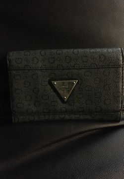 Guess wallet