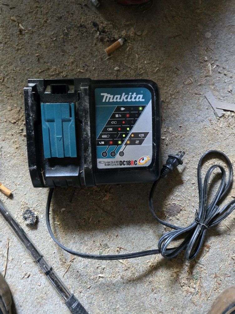 Makita 18v Batery Charger