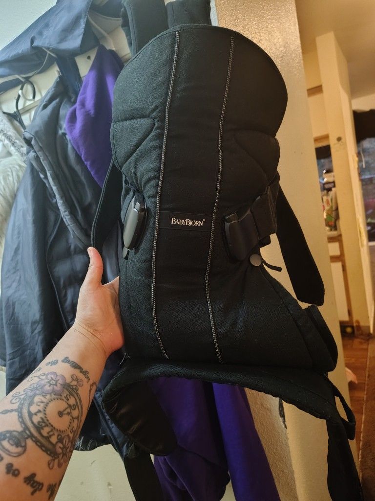Babybjorn Carrier
