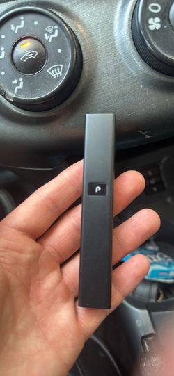 Plug and play mini battery
