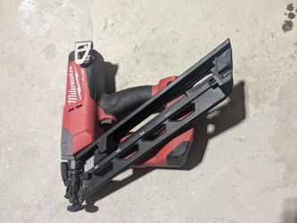 Milwaukee 15G Nail gun