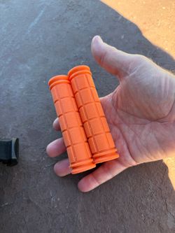 SUPER COOL BIKE GRIPS