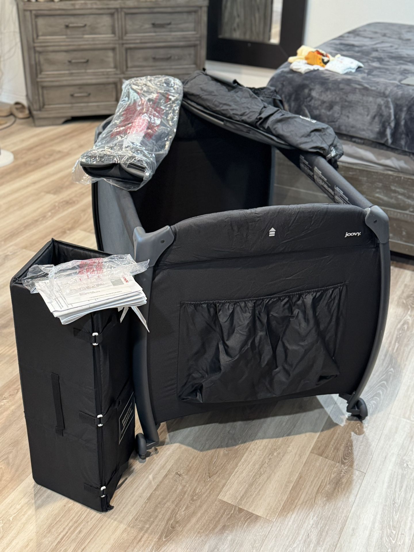 Joovy All-In-One Nursery 