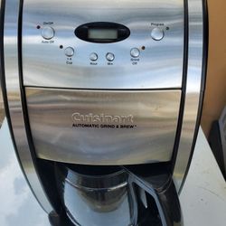 Coffee Maker With Built-in Grinder