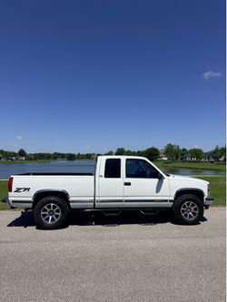 1998 Chevy Silverado Z71 4x4 Extended Cab – Clean OBS