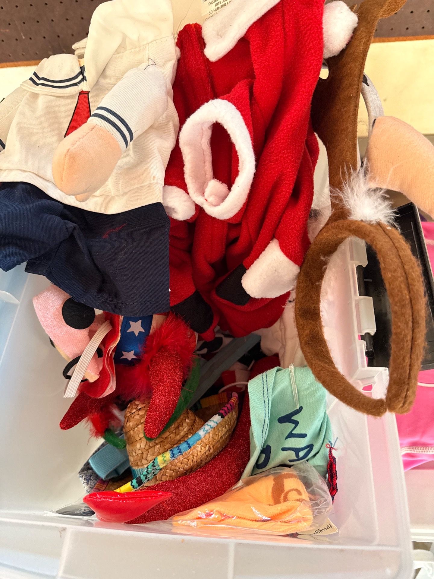 Medium dog clothes (used for a small frenchie)