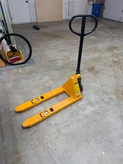 Mini pallet jack
