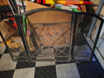 Fire place fence