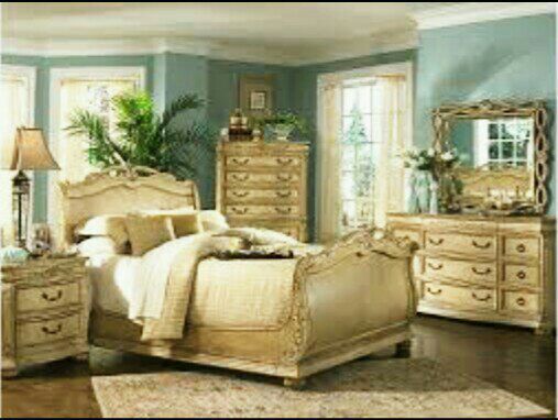 8 piece King size Cindy Crawford bedroom set