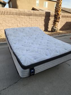 Sealy Posturepedic Full Mattress with Adjustable Base (Head Lift Only)