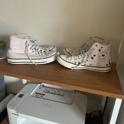 Women’s Converse Chuck Taylor High Tops – Size 8.5