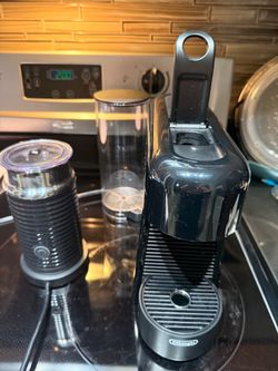 De'Longhi Nespresso Machine with Milk Frother