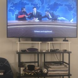 Samsung Frame TV 50” (2024 Model) 4K QLED – Like New