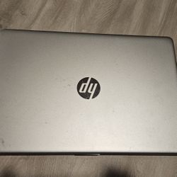 laptop HP 15-DY2131WM 15.6