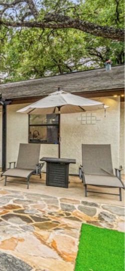 Chaise lounge type ( two ) with shade