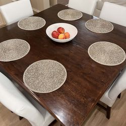Dinning Table With Chairs