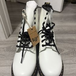 Dr Martens Brand New
