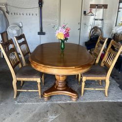 Dining Table Oval Shape With 4 Chairs 