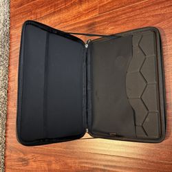 FINPAC Laptop / Tablet Case