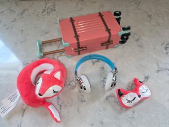 Travel set for dolls