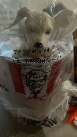 Supergirl x kfc krypto bucket