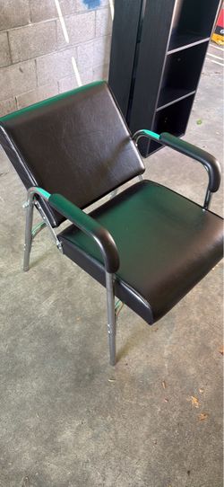 Shampoo bowl chair