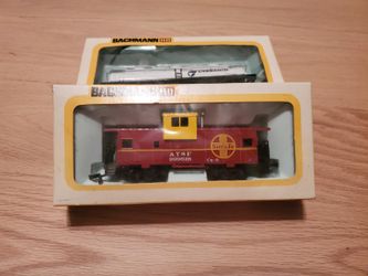 Vintage Bachmann HO Scale Caboose S.F. Item# 43 1007 02