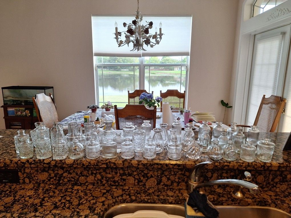 41 Clear Glass Elegant Bud Vases