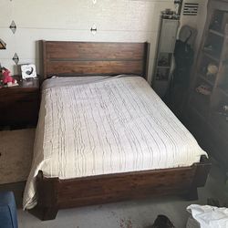 Queen bed, Vintage Table and Chair