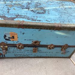 Indestructo Steamer Trunk Vintage Antique 