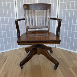 Oak Swivel Chair 