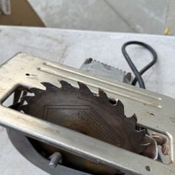 Circular saw— Chicago Industrial brand