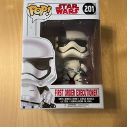 Funko Pop Vinyl figure 201 Star Wars Bobble Head First Order Executioner