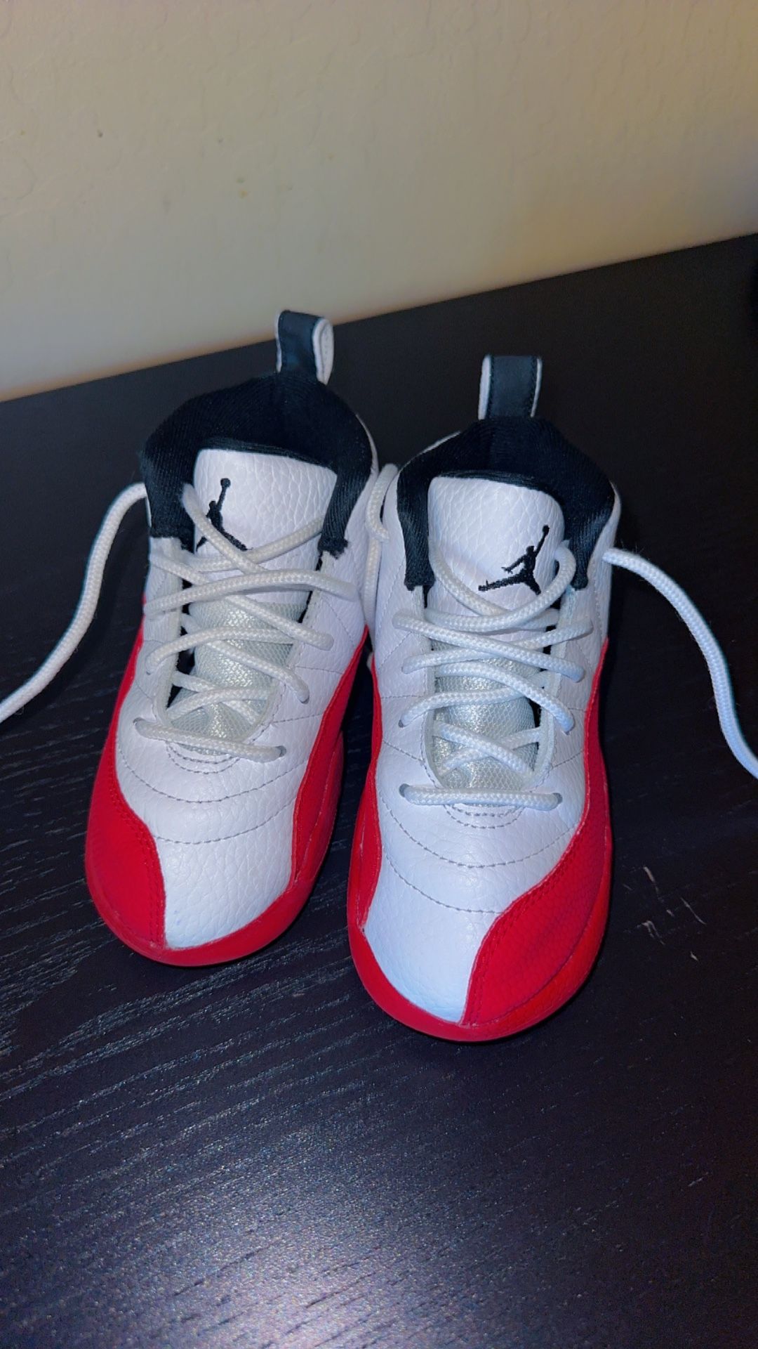 Size 9C Jordan 12’s