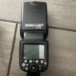 USED Flashpoint Zoom LI-in TTL R2 Flash