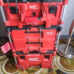 Milwaukee PACKOUT Rolling Toolbox