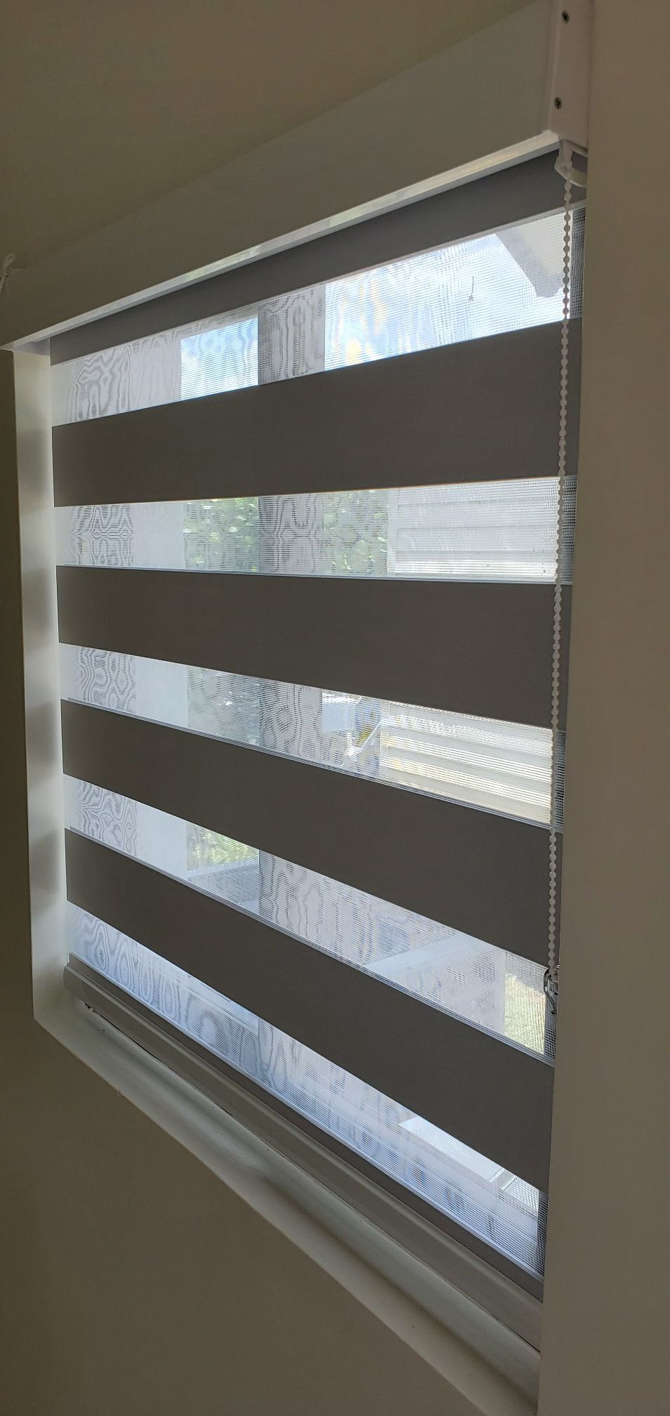 Blinds and shades cortinas y persianas regular o motorizadas zebra shades special