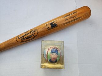 Vintage Alex Rodriguez Souvenir 32in Baseball Bat and Ball