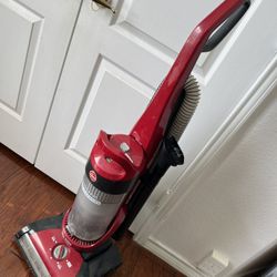 Hoover WindTunnel Whole House Rewind Upright Vacuum Cleaner UH71100.