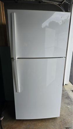 Whirlpool White Fridge