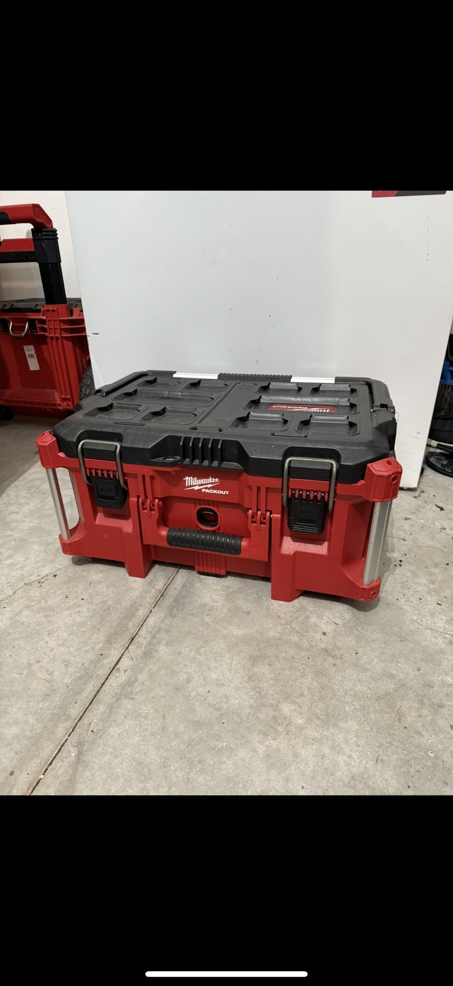 Milwaukee Packout Medium Box Like New $80 OBO