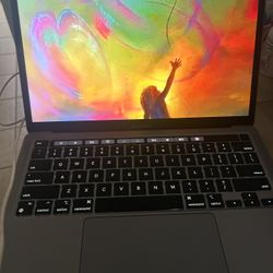 Used Mac Book Pro, 13inch 256
