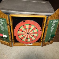 Marlboro Dart Board And Case
